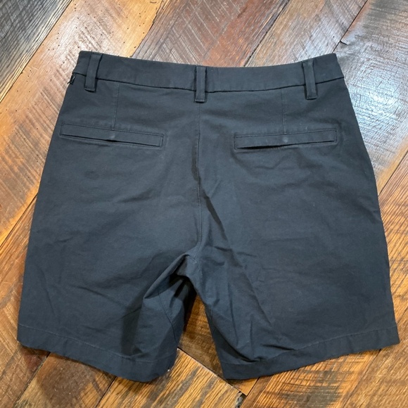 Lululemon ABC Classic-Fit Short 9" in Black Men’s Size 30 Warpstreme Fabric - Picture 4 of 9
